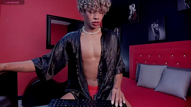 Henrikvermillion online show from April 4, 2:54 am