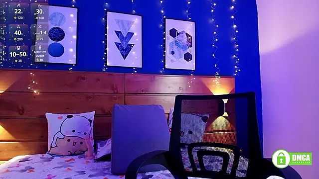 HoneyLeslie online show from March 28, 7:57 pm