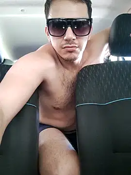 Switzerland32 online show from April 19, 2:05 pm