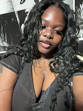 Nyla xox online show from April 12, 11:10 pm