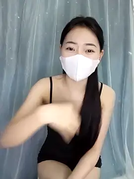 Xiangchuu online show from April 3, 2:26 pm