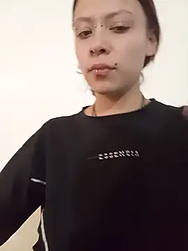 AuroraaMoonn online show from April 5, 11:02 pm