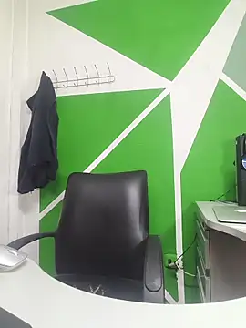 Itsdavidxxx online show from April 14, 1:06 pm