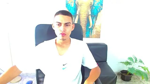 lucass 18 online show from April 12, 1:05 pm