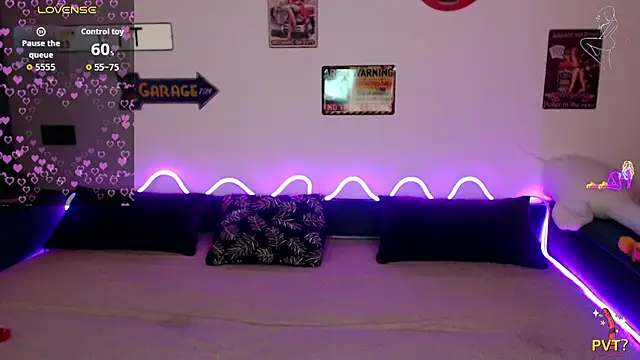 MoonlitSin22 online show from April 13, 6:24 pm