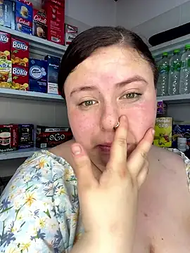 kitty  pinnk online show from April 2, 7:33 pm