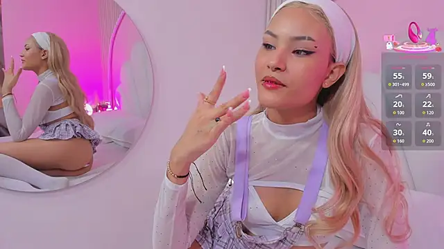 mia  poppy online show from April 17, 3:20 am