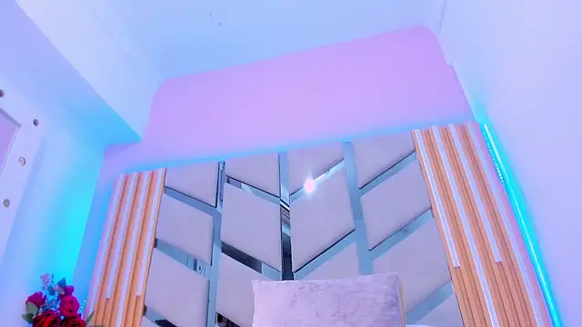 Isa Blue1 online show from April 16, 9:39 pm