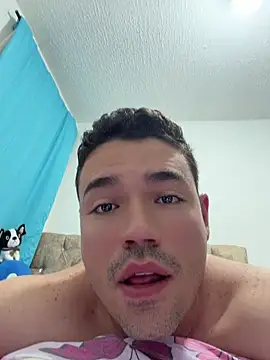 Samuel Mill4 online show from April 18, 2:04 am