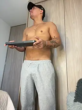 AndresFerro online show from April 17, 2:09 pm