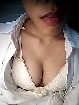 Miyumi1137 online show from April 10, 12:10 pm