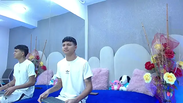 party duo playboy online show from April 15, 3:24 am