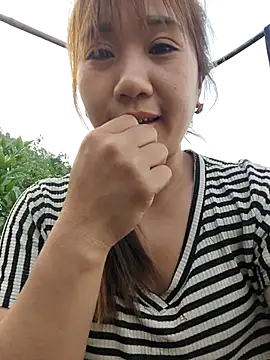 xinhxinh-cute online show from April 12, 10:53 am