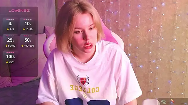 MelissaAvis online show from March 26, 9:37 am