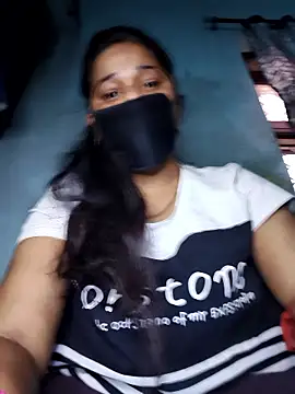 Hotmyfigure online show from April 5, 6:10 am