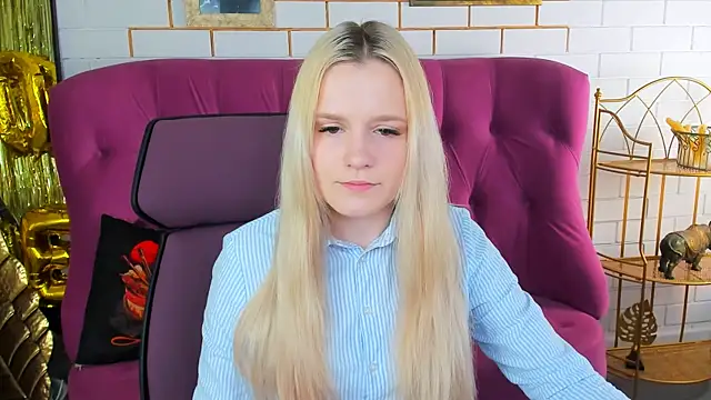 SherriButlers online show from July 17, 5:14 am
