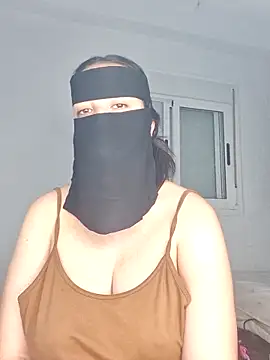 Big as-big online show from April 13, 7:30 pm