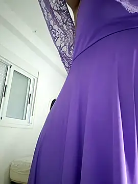 Big as-big online show from April 15, 6:15 pm