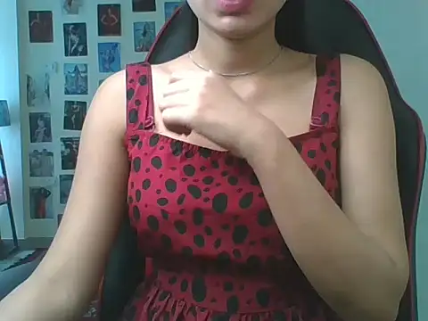 sweety gaur online show from April 5, 5:04 am