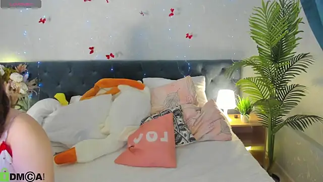 Maya Raay online show from April 17, 1:08 am