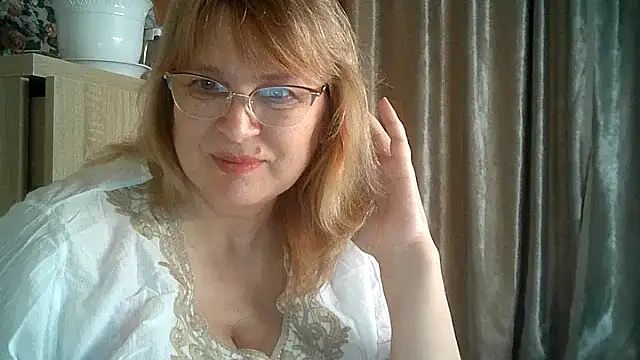 Alina-malina66 online show from June 5, 9:20 pm