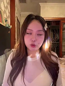 thelittlexx online show from April 2, 10:35 am