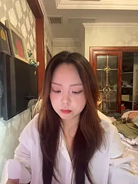 thelittlexx online show from April 9, 2:44 am