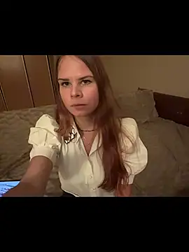 MaryMathews online show from March 28, 7:57 pm