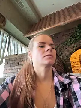 MaryMathews online show from April 16, 9:32 am