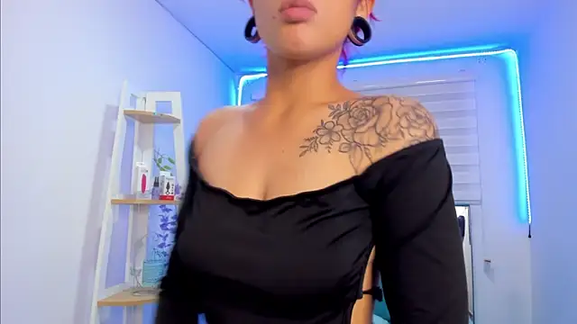 Sara Red X online show from April 1, 4:13 am