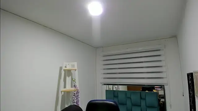 Sara Red X online show from April 7, 3:07 am