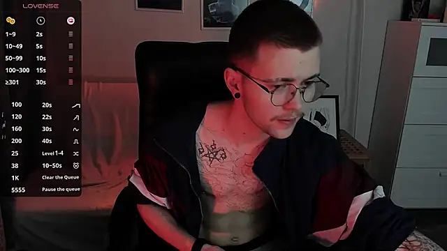 Thomas Norton online show from April 10, 8:13 pm