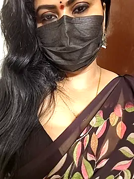 Snapshot of Anushka_flower chatting on May 28, 5:16 am Anushka flower online show from May 28, 5:16 am