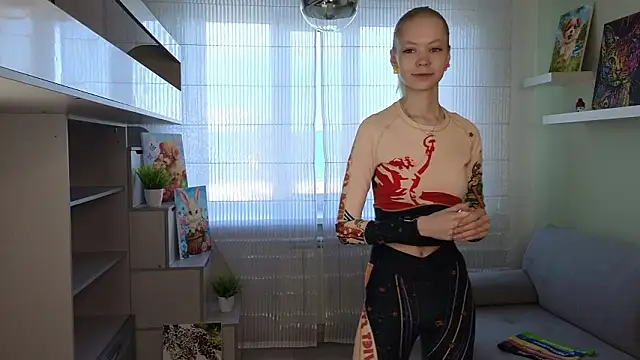 TulaHilst online show from March 30, 5:30 am