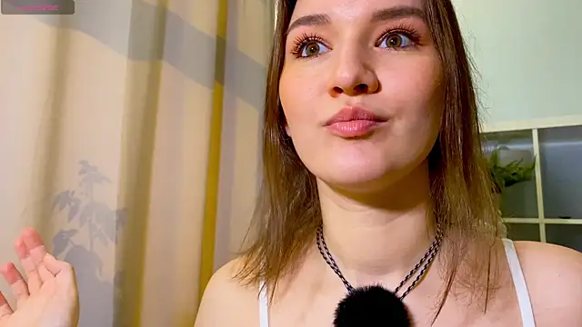 kissable era online show from April 17, 9:12 am