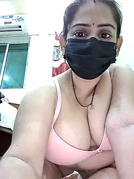 Snapshot of sonalidey5564 chatting on June 18, 2:10 pm sonalidey5564 online show from June 18, 2:10 pm