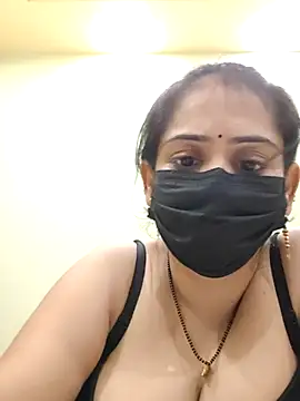 Snapshot of sonalidey5564 chatting on July 1, 2:18 pm sonalidey5564 online show from July 1, 2:18 pm