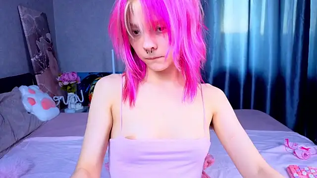 Snapshot of PerryKitty chatting on June 19, 4:11 pm PerryKitty online show from June 19, 4:11 pm