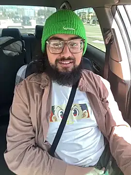 dpenguino online show from April 22, 7:15 pm