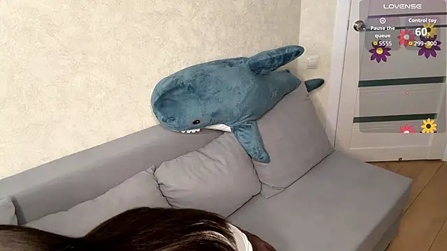 lilysolar online show from April 7, 5:02 pm