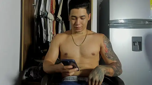 Ares God  online show from April 12, 5:07 pm