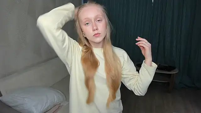 VestaBowmer online show from April 15, 7:26 am