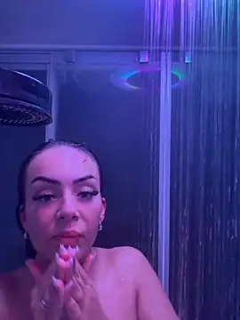 BuenoBx online show from April 18, 10:54 pm