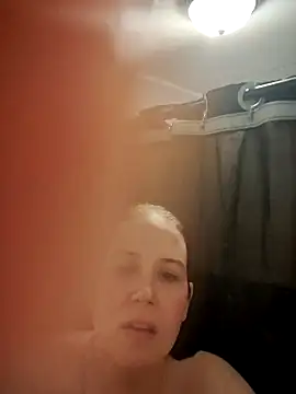 023thickandjuicy07 online show from April 11, 3:22 am