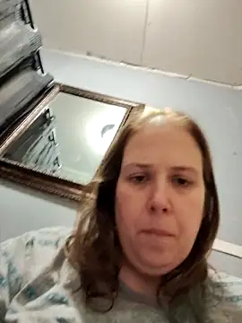 023thickandjuicy07 online show from April 16, 3:40 am