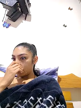 yvonne 1998 online show from April 15, 2:46 pm