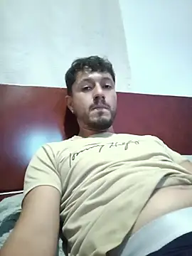 Bruce Wayne188 online show from March 30, 11:39 pm