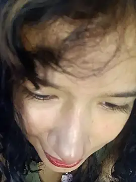 Yi Uzi online show from April 22, 5:58 pm