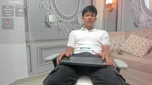 Andeuw   online show from April 5, 3:15 am