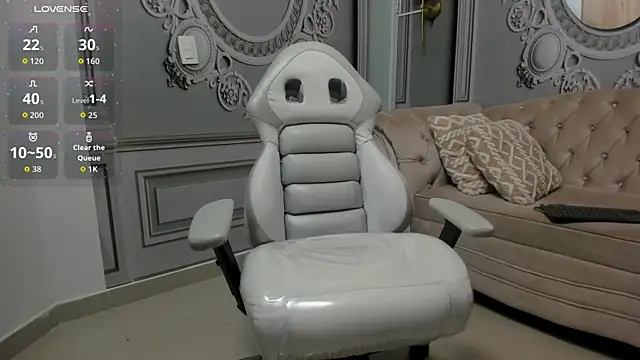 Andeuw   online show from April 12, 3:00 am